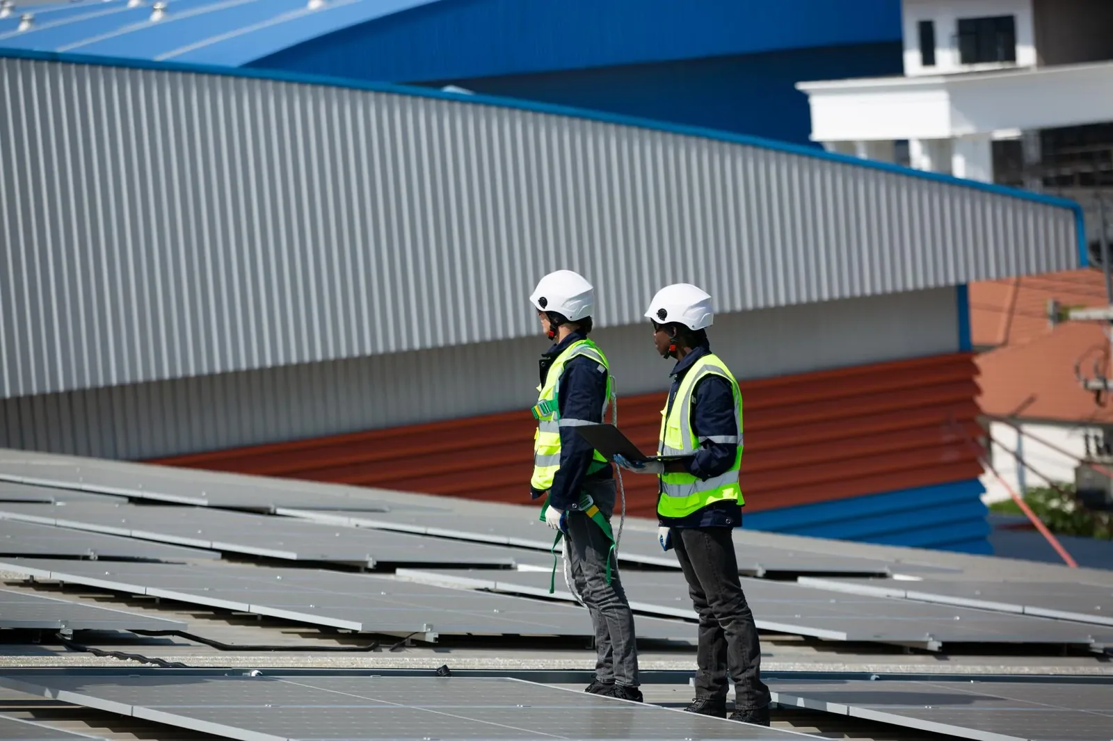 Roof inspection on a commercial building in Honolulu Roof inspection on a commercial building in Honolulu